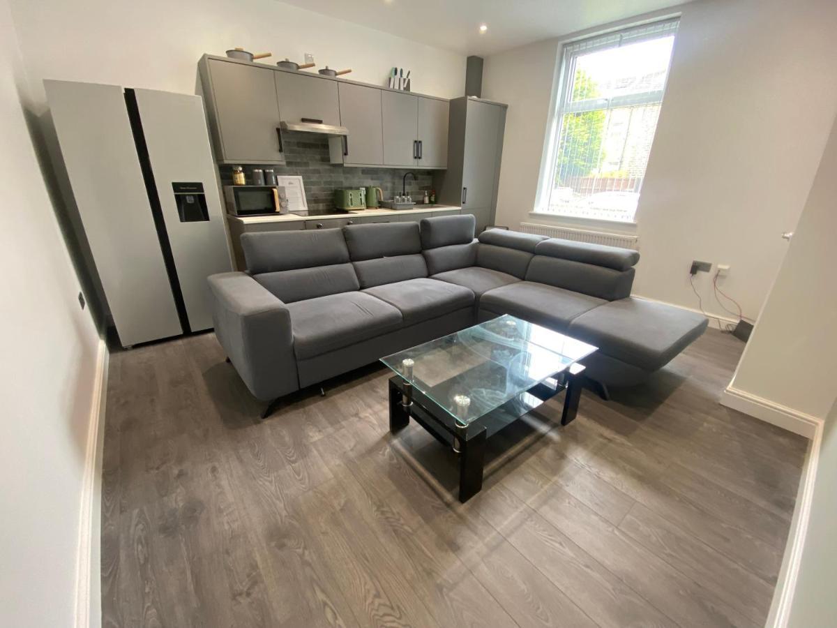 Entire Luxury House Elland Exterior foto