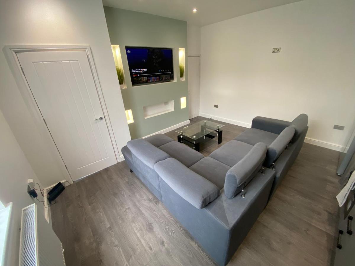 Entire Luxury House Elland Exterior foto